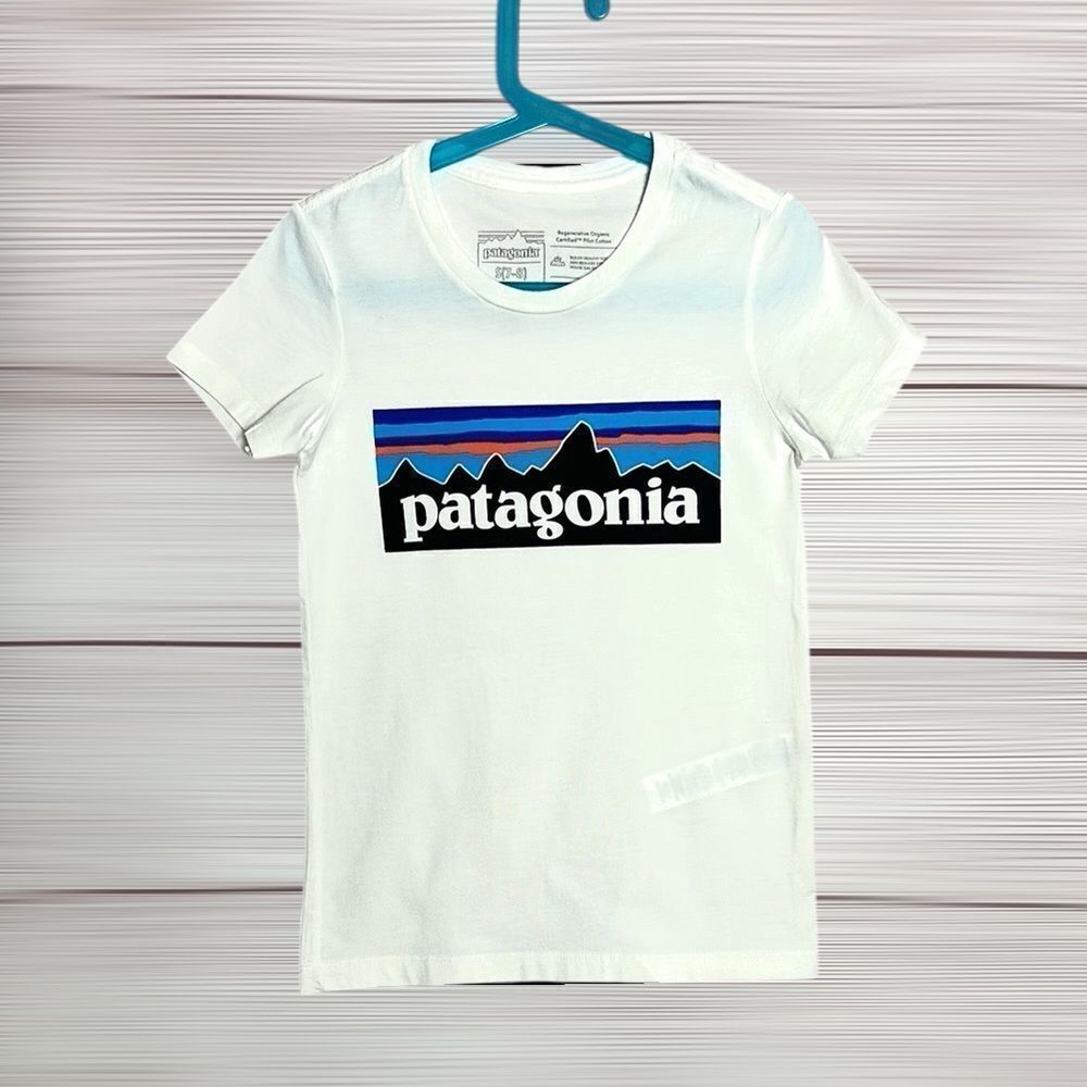 Patagonia Logo Graphic Tee White Organic Cotton Short Sleeves Kids S (7-8)